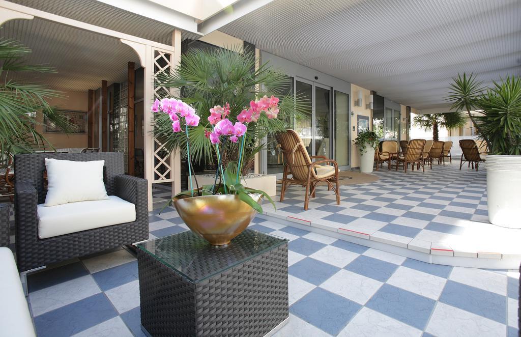 Hotel Venezia Rimini Ngoại thất bức ảnh